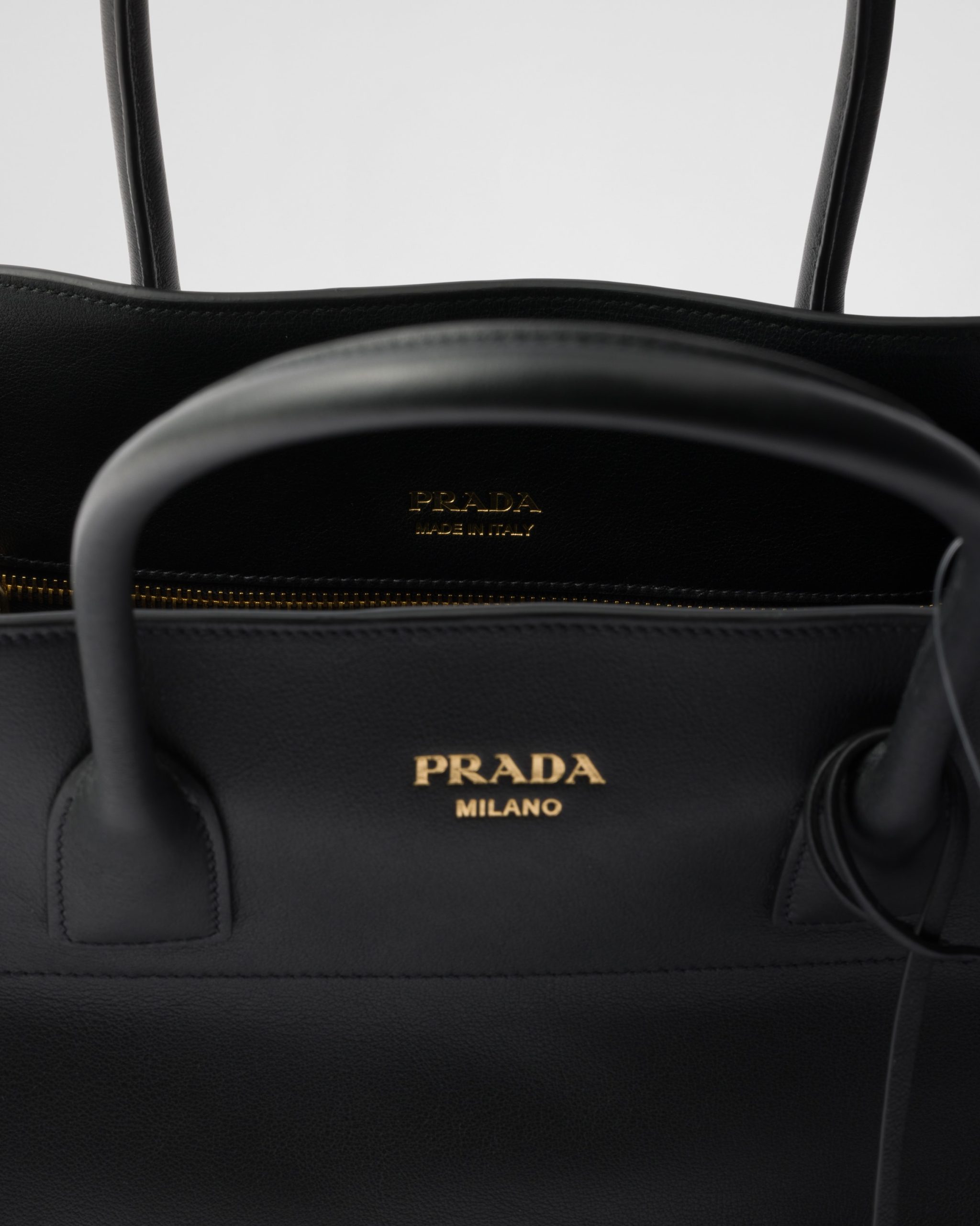 Prada Large leather tote bag - Image 2